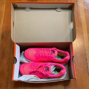 Nike Air Zoom Pegasus 31 Running Shoes | Size 9